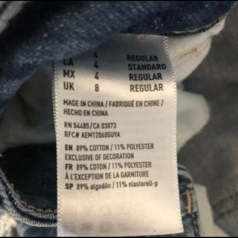 American Eagle Distressed Button Fly Tom girl Jeans L8 - Picture 7 of 8